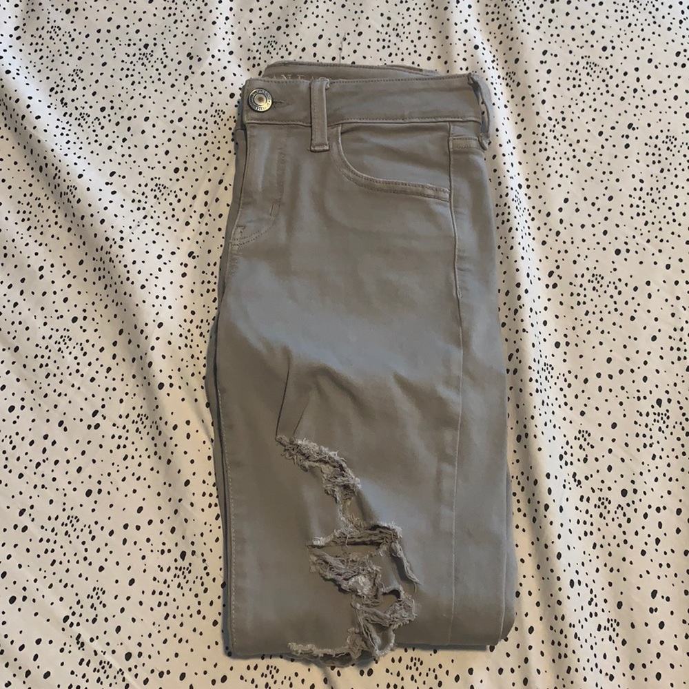 American Eagle Outfitters Grey Distressed Jeggings